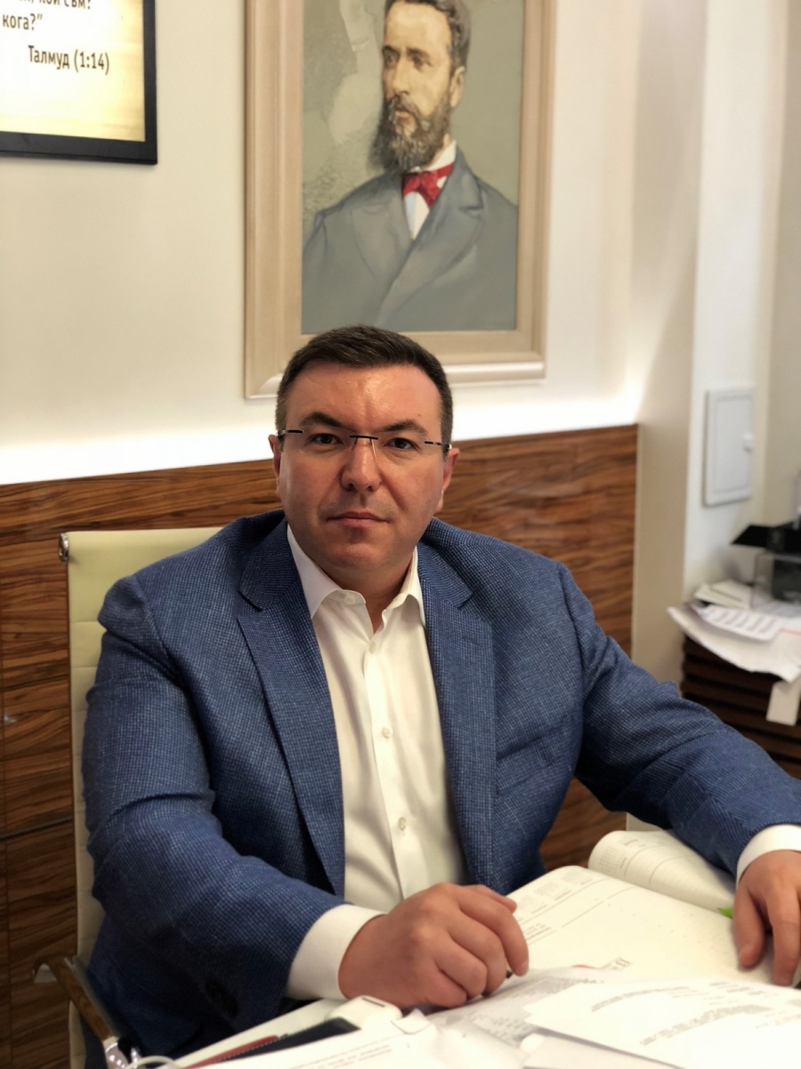Директорът на „Александровска болница“ става здравен министър