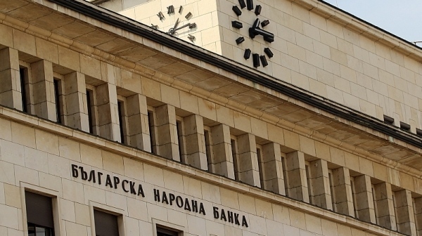Търговските банки: Депозитите ще се увеличават, кредитната активност ще се забави