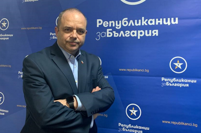 Иван Анчев: Кой се страхува от българите в чужбина?