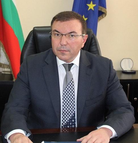 Министър Ангелов: 2 млн. българи ще бъдат ваксинирани до края на годината