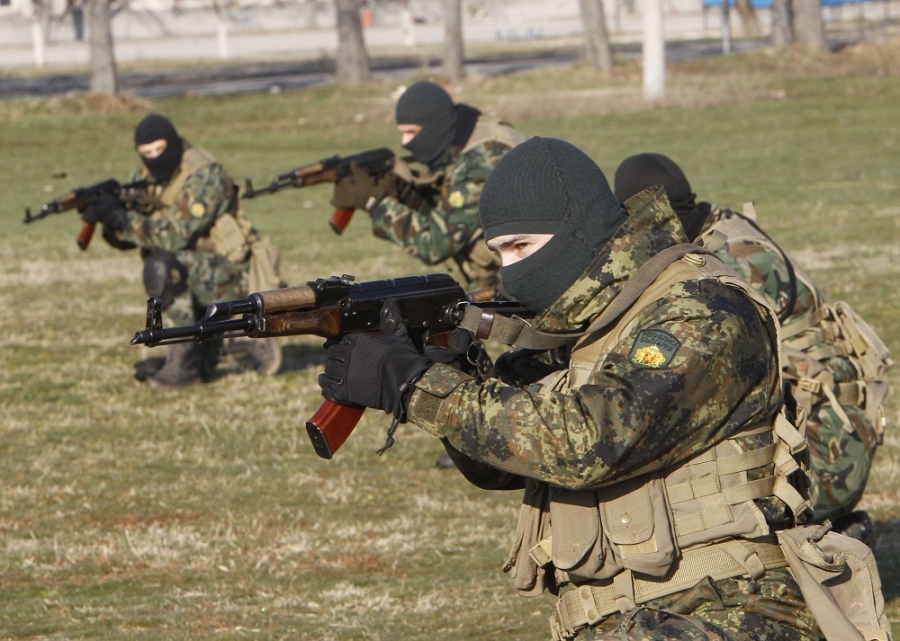 На Балканите има една могъща армия, България е шеста