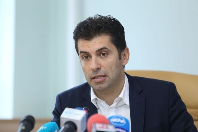 Министър Петков: Бих останал министър, ако партиите ми гарантират свобода