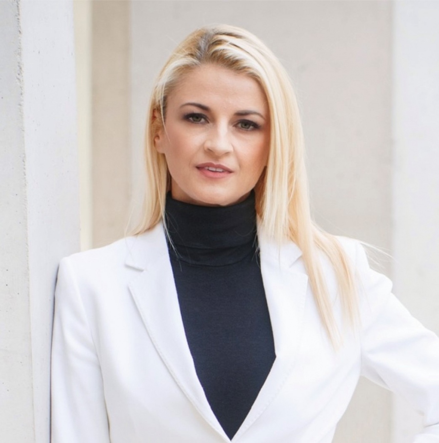 Дора Стрезова-Николова е новият изпълнителен директор на Кока-Кола България