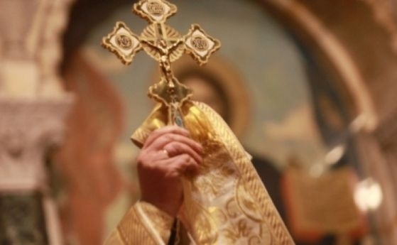 Православната църква чества Кръстовден