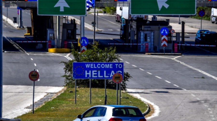 Гърция въведе ограничителни Covid мерки в райони до България