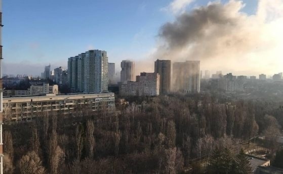 Около 10 души са ранени при ракетните удари срещу Киев