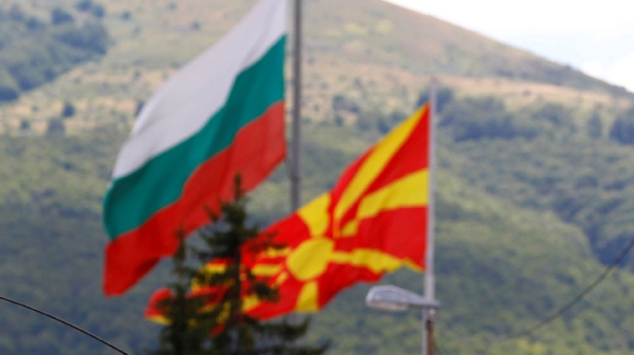 42-ма интелектуалци от България и РСМ призоваха София да вдигне ветото за Скопие