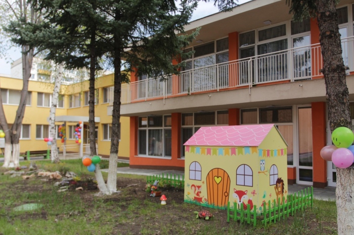 Детските градини в София: Около 10 000 деца може да останат извън системата