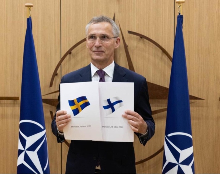 Финландия и Швеция официално подадоха молби за членство в НАТО