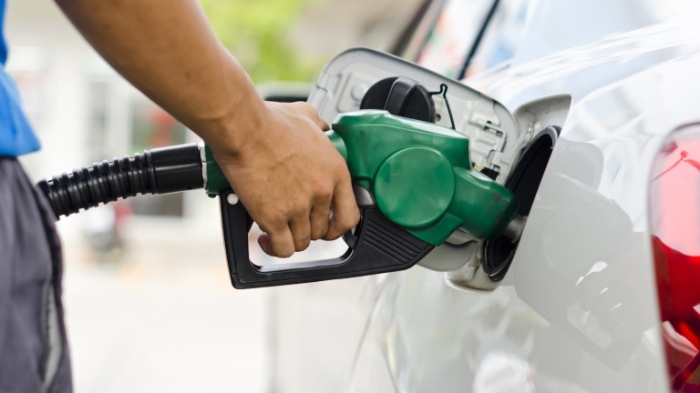 ГЕРБ предлага таван от 2,70 лв. в цената на литър бензин