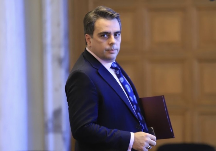 Асен Василев предаде управлението на финансите на новия служебен министър