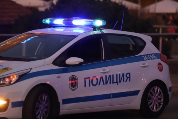 13 мигранти са заловени на входа на София