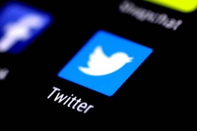Туитър блокира профилите на няколко американски журналисти