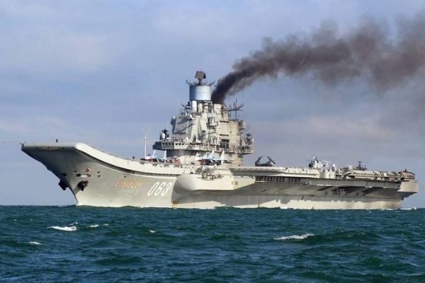 Руския самолетоносач Адмирал Кузнецов пак се запали