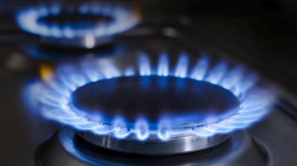 За февруари се очаква близо 30% по-евтин природен газ, парно и ток няма да поскъпват