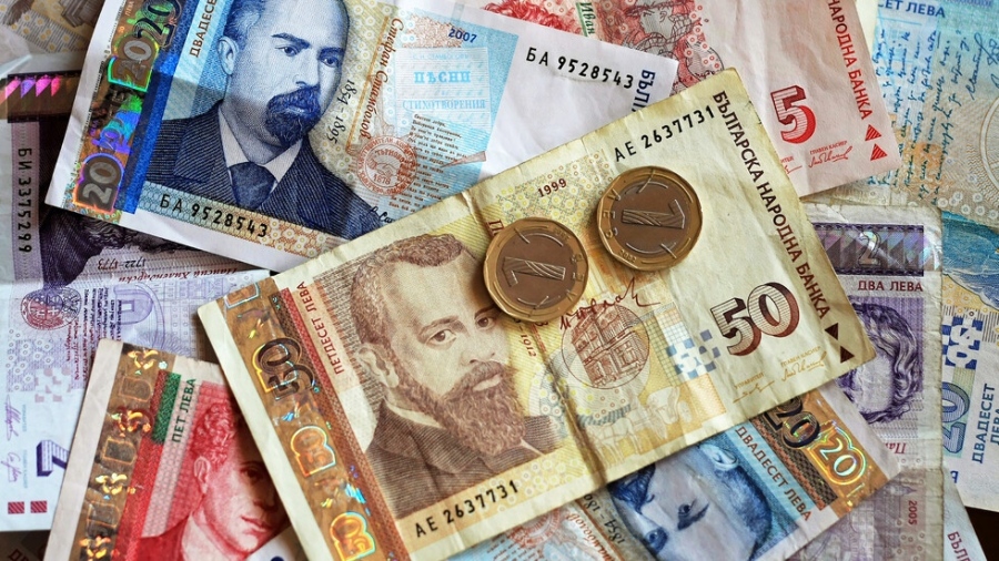 Доклад на МФ: България е пред фалит, курсът лев-евро може да бъде променен