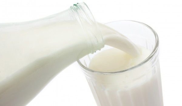 България е сред страните в ЕС с най-ниска изкупна цена на млякото 