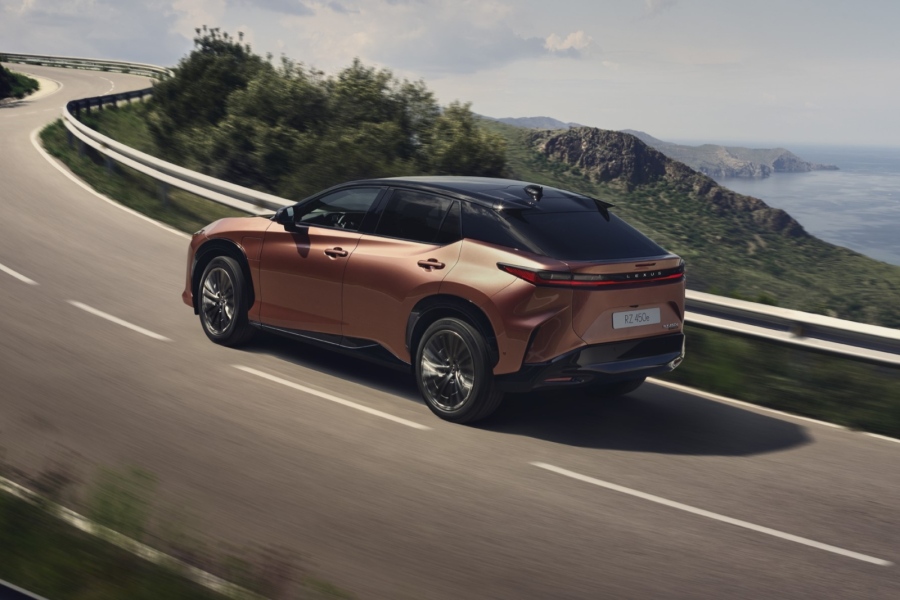 LEXUS RZ450e старт на продажбите в България