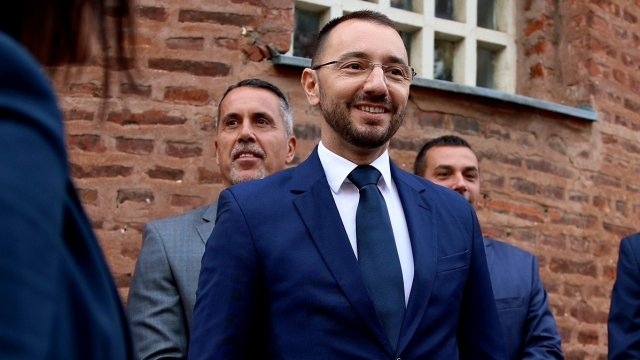 Издигането на Хекимян е публичен проблем 