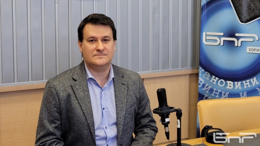Доц. Любенов: ГЕРБ ще иска повече министри след ротацията, ако ПП–ДБ загубят подкрепа на местния вот