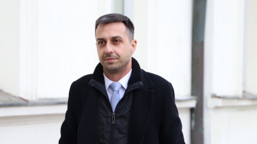Николов от Възраждане се омота на въпрос за фондацията „Костя Копейкин: Това не е темата ни на разговор