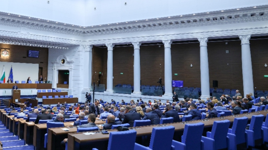 Бюджетите на НЗОК и ДОО - на първо четене в пленарната зала