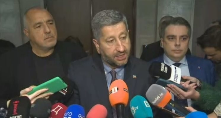 Борисов, Христо Иванов и Асен Василев искат оставките на шефа и зам.-шефа на НЗОК 