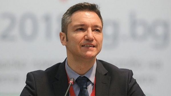 Вигенин: Денков не е подходящ за външен министър