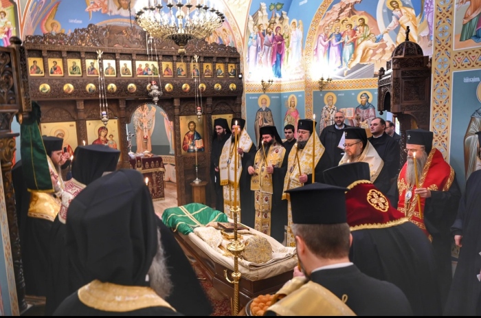 Положиха тленните останки на патриарх Неофит в катедралата Св. Александър Невски