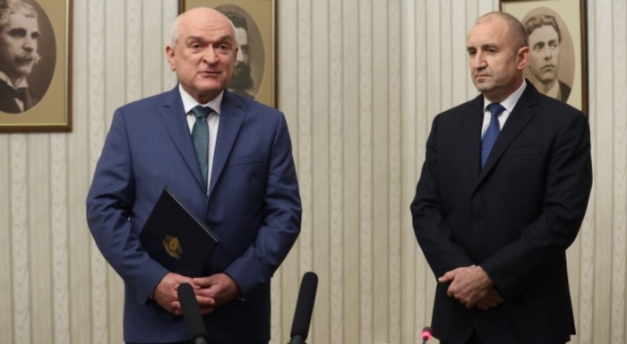 Димитър Главчев представя служебния кабинет при президента