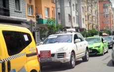 Автошествие против беззаконието на пътищата блокира центъра на София 