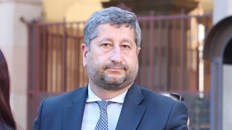 Христо Иванов подаде оставка като лидер на Да, България. Отказа се и от депутатското си място