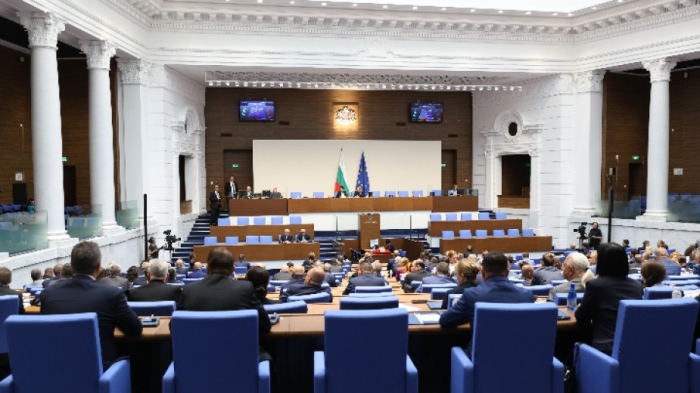 НС изслушва Главчев за предстоящата среща на НАТО